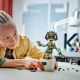 LEGO Groot táncoló, LEGO Groot mozgó ágakkal, Dancing Groot kiegészítőkkel, LEGO Groot fejhallgatóval és napszemüveggel