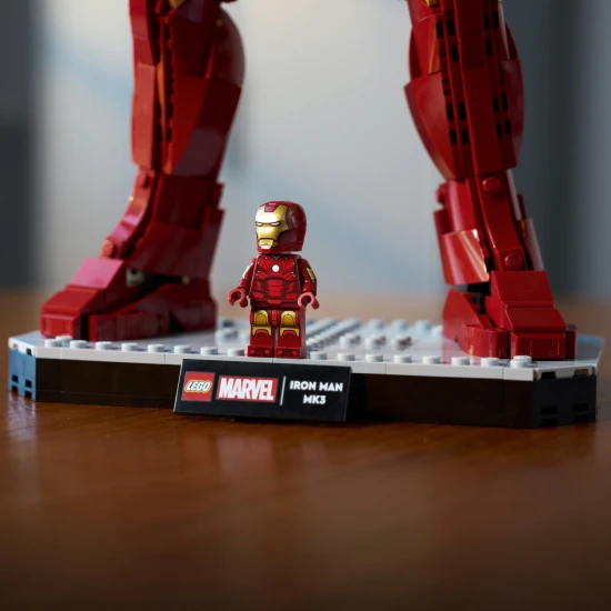 LEGO Marvel 76344 Iron Man Mark 3: gyűjtői kiadás LEGO Marvel 76344 Iron Man Mark 3: gyűjtői kiadás