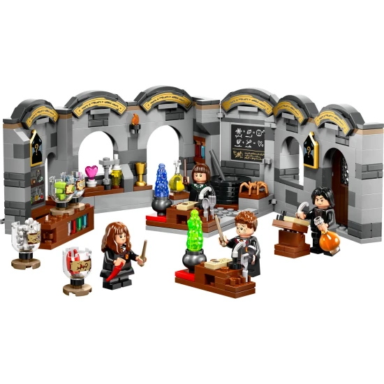 LEGO bájitaltan osztály, Roxfort bájitaltanterem LEGO, Professzor Perselus Piton LEGO, Hermione Granger LEGO, Pansy Parkinson LEGO, Seamus Finnigan LEGO, LEGO Roxfort Portrék