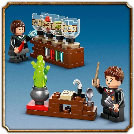 LEGO bájitaltan osztály, Roxfort bájitaltanterem LEGO, Professzor Perselus Piton LEGO, Hermione Granger LEGO, Pansy Parkinson LEGO, Seamus Finnigan LEGO, LEGO Roxfort Portrék