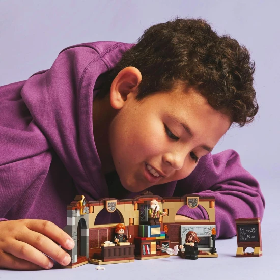 Varázslatos épület: Roxfort LEGO Castle Boszorkányóra