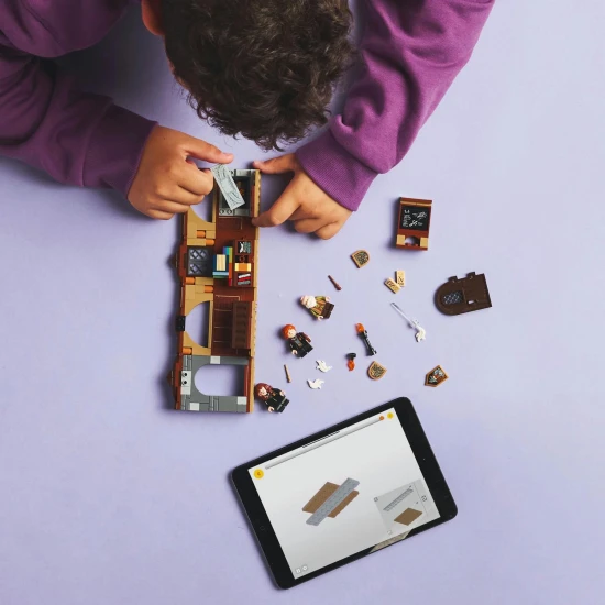 Varázslatos épület: Roxfort LEGO Castle Boszorkányóra