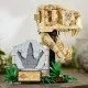 LEGO® Jurassic World T-Rex koponya és kövületek játékkészlet gyerekeknek, állvány információs táblával, nyitható állkapocs és rejtett „borostyán” darab.
