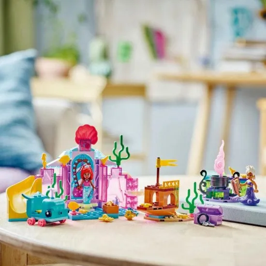 A népszerű LEGO Ariel és a Kristálybarlang építőkészlet.