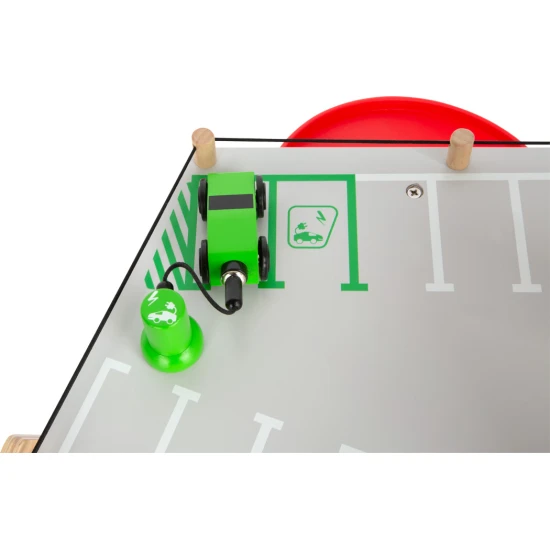 Háromszintes garázs mágneses elemekkel kis versenyzőknek.