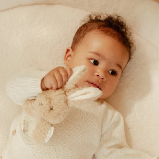 Little Dutch Gyöngyös csörgő nyuszi Newborn Naturals Little Dutch Gyöngyös csörgő nyuszi Newborn Naturals