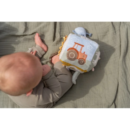 Little Dutch Textil kocka aktivitásokkal Farma Little Dutch Textil kocka aktivitásokkal Farma