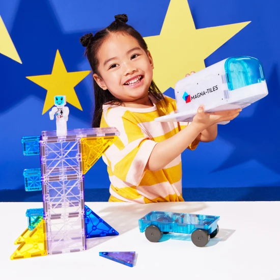 MAGNA-TILES mágneskészlet az űr szerelmeseinek.