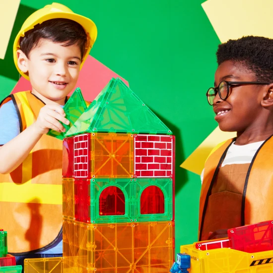 MAGNA-TILES mágneskészlet kis építőknek.