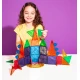 A MAGNA-TILES készlet nagy és kis darabokat kombinál.