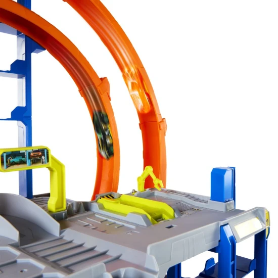 Hot Wheels City Maxi Garázs három szinttel, kilövő mechanizmussal és működő autómosóval