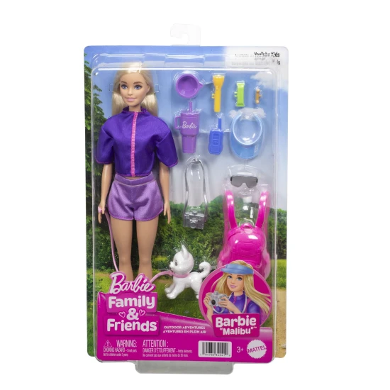 Barbie kirándul a kutyájával