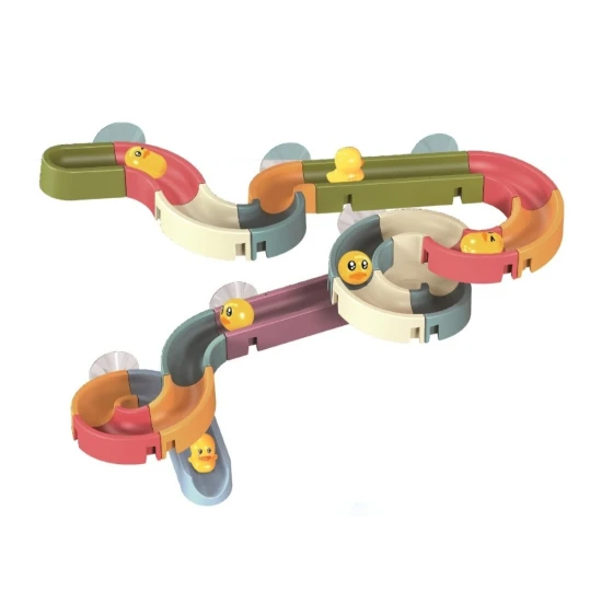 34 darabos, saját kezűleg készített vízicsúszda – Építés és szórakozás