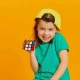 Rubik-kocka 3x3 a Spin Mastertől, egy klasszikus puzzle 5,5 x 5,5 cm-es méretekkel