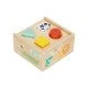 Fa betét pasztell színű geometriai formákkal a Tooky Toy-tól.