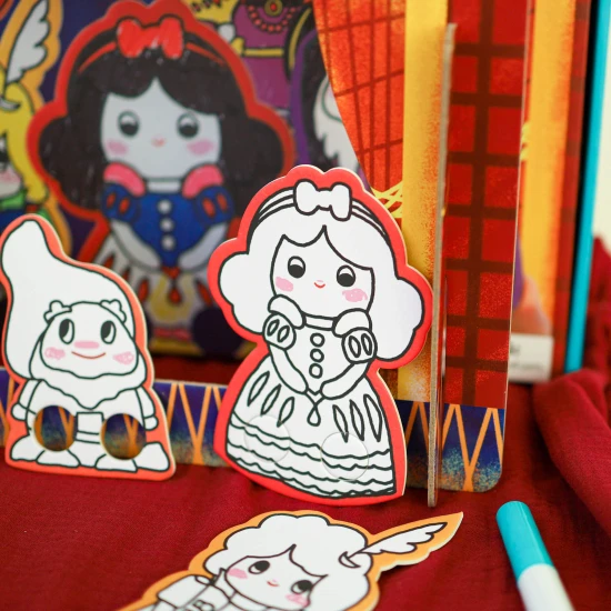 Készítse el saját Snow White Tookyland bábelőadását