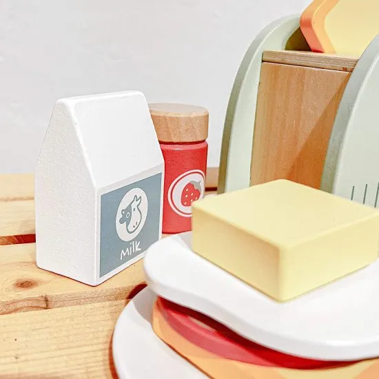 Gyermek kenyérpirító pasztell kiegészítőkkel