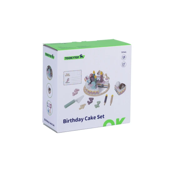 Gyerek fa születésnapi torta gyertyákkal - egy játék gyerekeknek