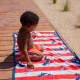 Strandtörölköző 135 x 65 cm Bálnák a Swim Essentilastól