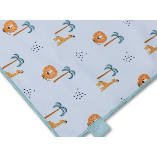 Jungle mikroszálas gyerek strandtörölköző 135 x 65 cm a Swim Essentials márkától