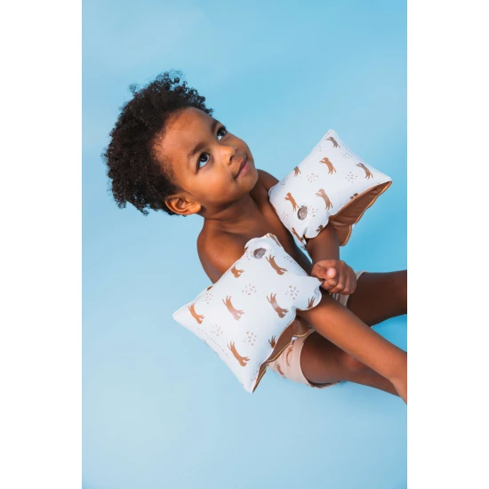 Gyermek felfújható Swim Essentials Brown Leopard ujjatlan gyerekeknek, ideális úszáshoz a medencében és a tengeren