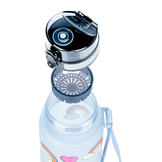 Tritan palack Hippie 500 ml hurokkal és zárható fedéllel, ideális iskolai italokhoz