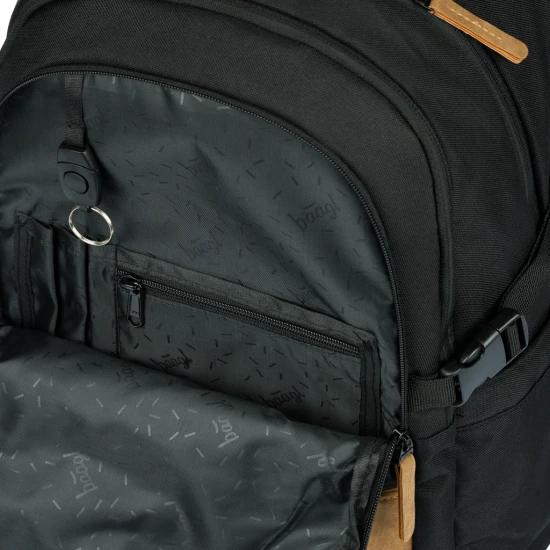 Skate Darkness iskolatáska - ergonomikus hátizsák gördeszka pántokkal, fényvisszaverő elemekkel és laptop rekesszel