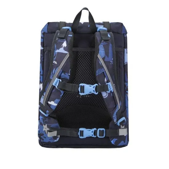 A könnyű Retro Dinosaur Dark Blue iskolatáska tökéletesen illeszkedik egy kis diák hátára.