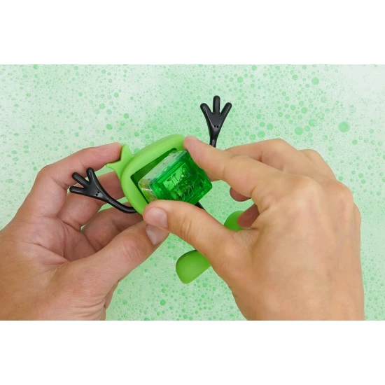 Glo Pals Set Pippa figura és 2 szenzoros fénykocka vízhez Glo Pals Set Pippa figura és 2 szenzoros vízkocka - világító fürdőjáték gyerekeknek.