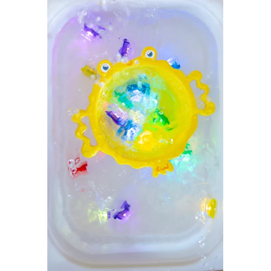 Glo Pals – játékkészlet a finommotorika fejlesztésére.