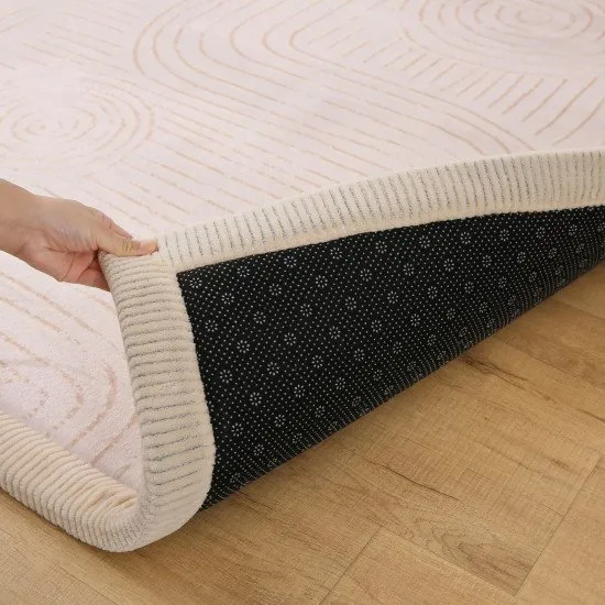 Zen kerti gyerekszőnyeg a biztonságos és kényelmes játékhoz.