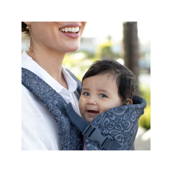 Infantino Hordozó Flip 4in1 Convertible Navy Infantino Hordozó Flip 4in1 Convertible Navy