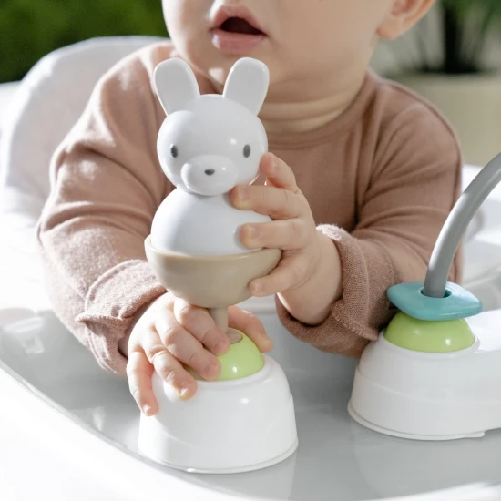Step&Sprout™ 3az1-ben járássegítő 6h+ 12 kg-ig Step&Sprout™ 3az1-ben járássegítő 6h+ 12 kg-ig Ingenuity 12904-1