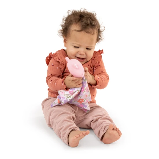 Cozy Lovey Deni™ plüss dédelgető takaró 0h+ Cozy Lovey Deni™ plüss dédelgető takaró 0h+ Ingenuity 16820-12