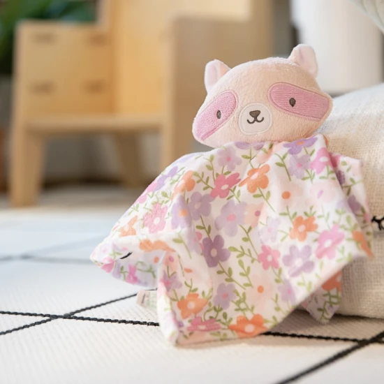 Cozy Lovey Deni™ plüss dédelgető takaró 0h+ Cozy Lovey Deni™ plüss dédelgető takaró 0h+ Ingenuity 16820-12