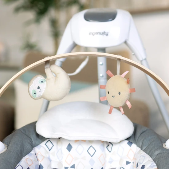 Parker™ zenélő ringató hinta 0h+, 9 kg-ig Ingenuity 16926-1