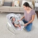 Raylan nagy hinta vibráló pihenőüléssel és zenével USB 2az1-ben 0h+ 9 kg-ig Raylan nagy hinta vibráló pihenőüléssel és zenével USB 2az1-ben 0h+ 9 kg-ig Ingenuity 11791-1