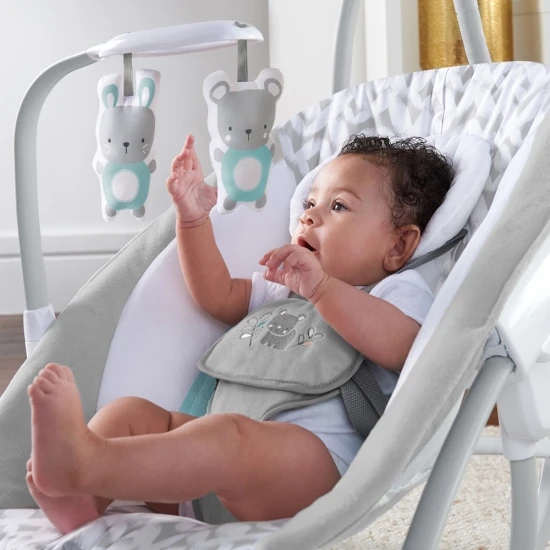 Raylan nagy hinta vibráló pihenőüléssel és zenével USB 2az1-ben 0h+ 9 kg-ig Raylan nagy hinta vibráló pihenőüléssel és zenével USB 2az1-ben 0h+ 9 kg-ig Ingenuity 11791-1