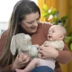 Sylvi™ nyuszi plüss megnyugtató, zenélő játék 0h+ Ingenuity 12920-6