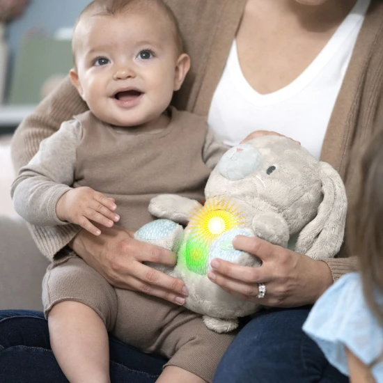 Sylvi™ nyuszi plüss megnyugtató, zenélő játék 0h+ Ingenuity 12920-6