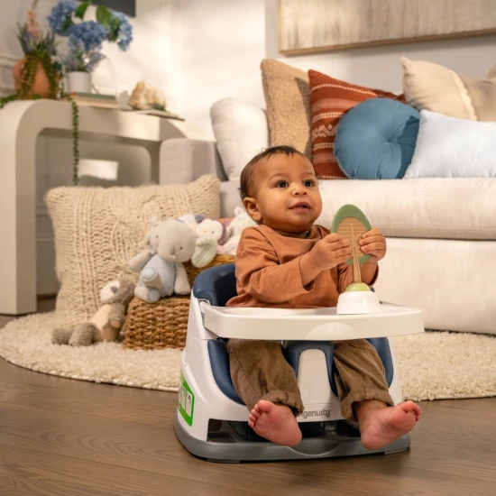 Baby Base™ Night Sky 2az1-ben ülésbetét székre 6h+ 15 kg-ig Baby Base™ Night Sky 2az1-ben ülésbetét székre 6h+ 15 kg-ig Ingenuity 16727-2