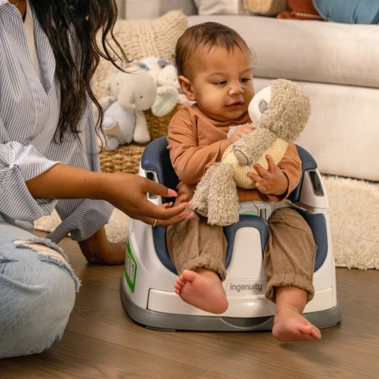 Baby Base™ Night Sky 2az1-ben ülésbetét székre 6h+ 15 kg-ig Baby Base™ Night Sky 2az1-ben ülésbetét székre 6h+ 15 kg-ig Ingenuity 16727-2