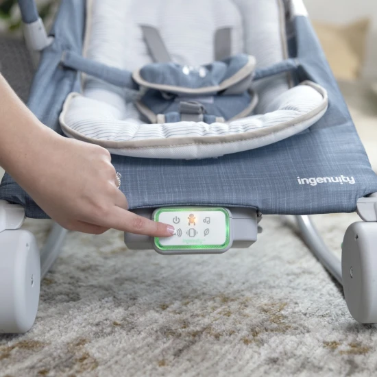Happy Belly™ Rock-to-Bounce Chambray vibráló, zenélő masszázsülés 0h+ 9 kg-ig Ingenuity 16854-2