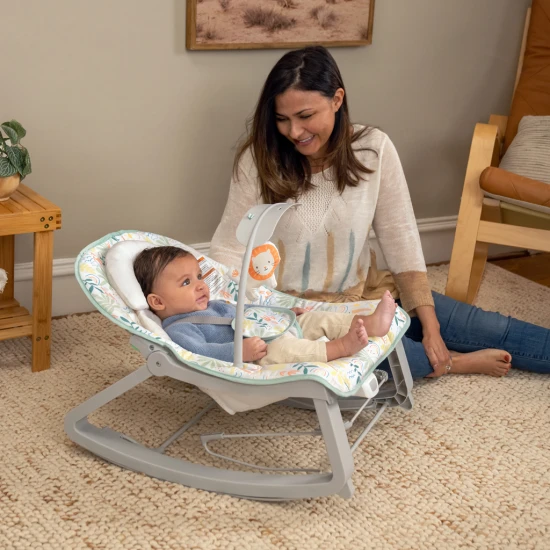 Keep Cozy™ Madi™ vibráló pihenőülés 3az1-ben 0h+, 18 kg-ig Ingenuity 17498-1
