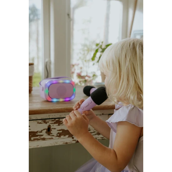 Hangolódjon a zenei hullámra, és éljen át egy felejthetetlen bulit.