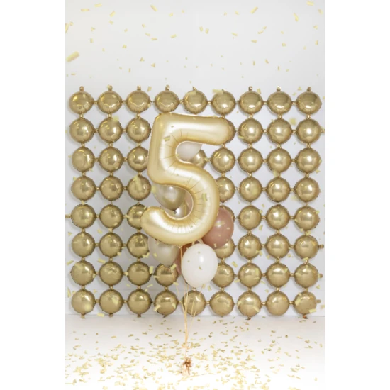 Elegáns 5. születésnapi léggömb - arany főszerepben