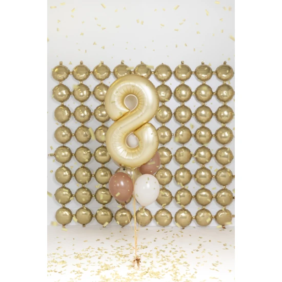 Elegáns léggömb 8. születésnapra - arany főszerepben