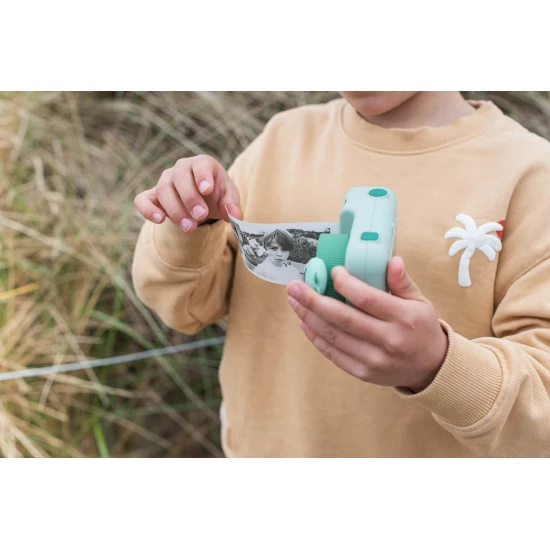 Azonnali gyerekkamera fényképnyomtatási lehetőséggel.