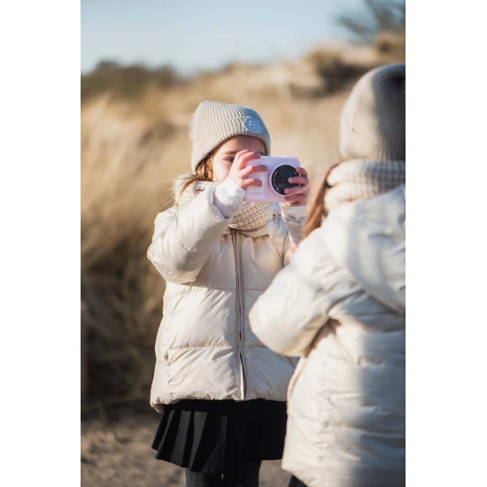 Azonnali gyerekkamera fényképnyomtatási lehetőséggel.
