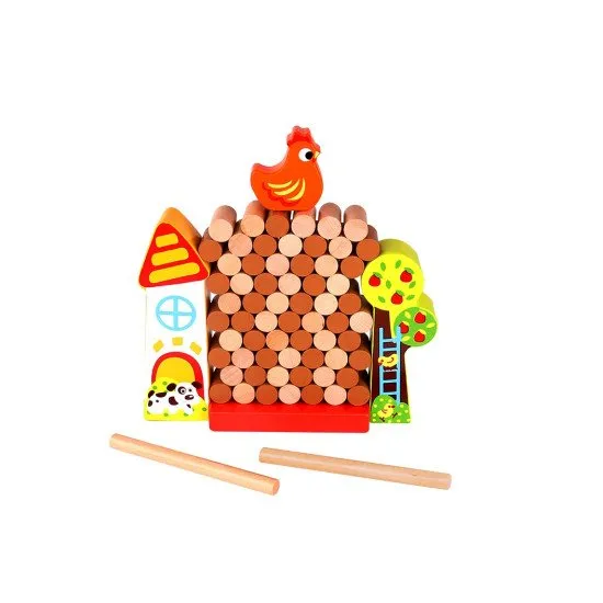 Fa Jenga játék Tyúk a csirkeólban – nyomja ki a hengereket, és akadályozza meg a tyúk leesését.